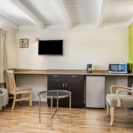 Travelodge By Wyndham Fairfield/Napa Valley Exterior foto