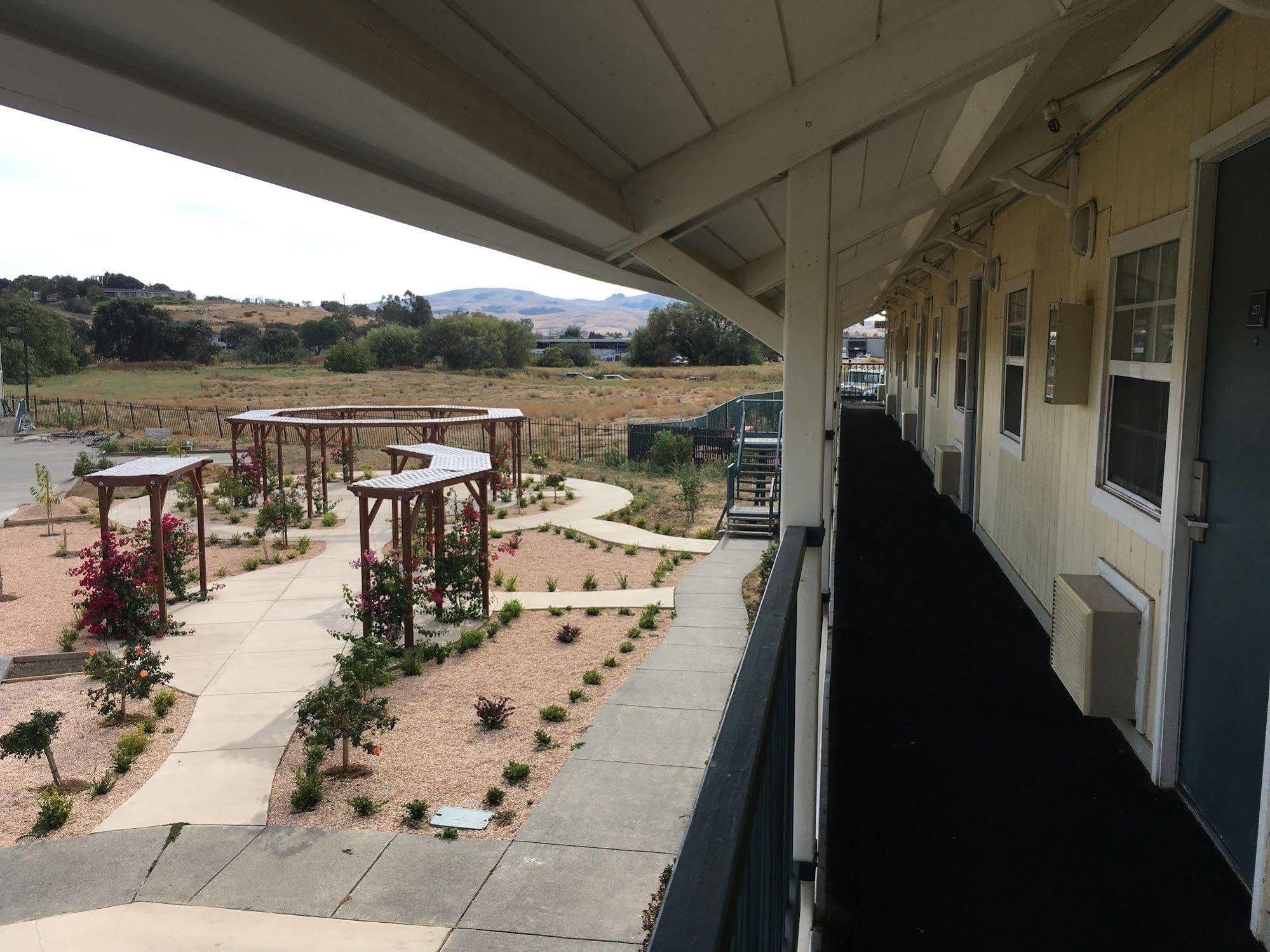Travelodge By Wyndham Fairfield/Napa Valley Exterior foto
